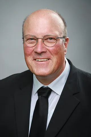 Pfarrer Ansbert Junk